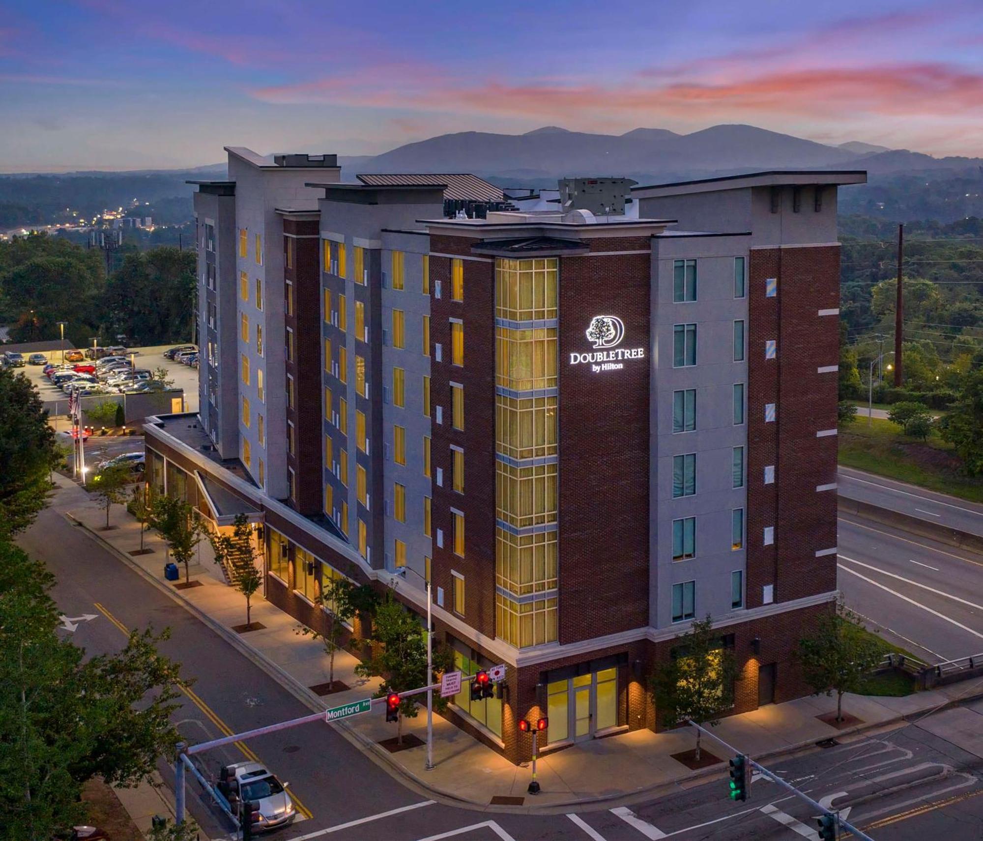 Doubletree By Hilton Downtown 4*